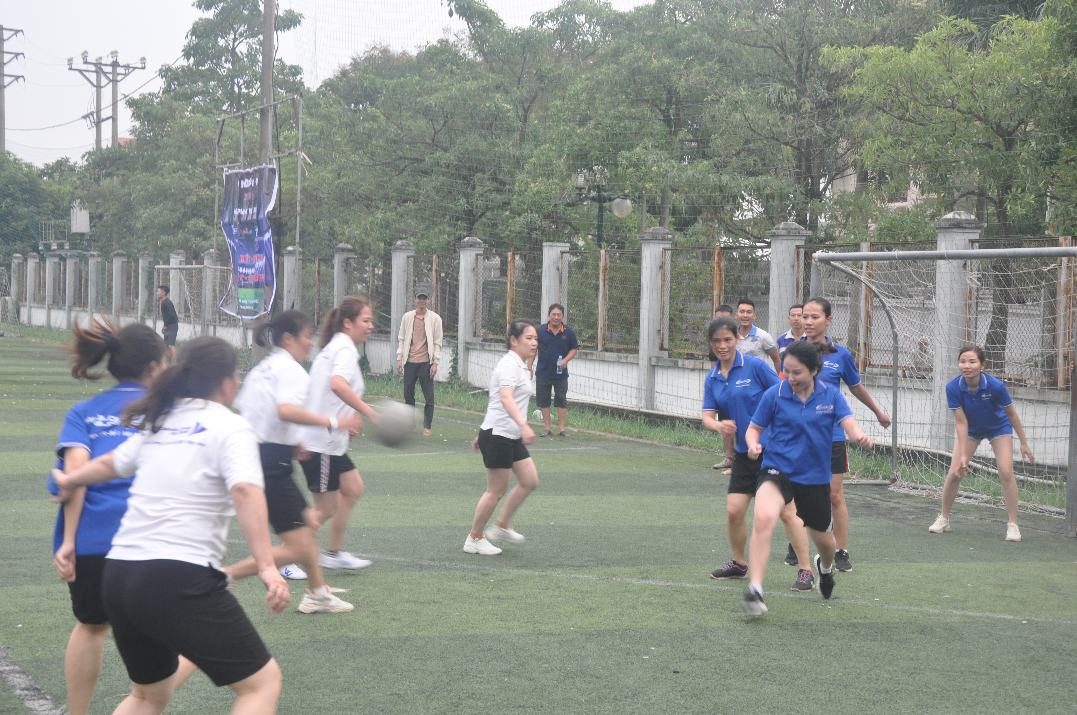 Giao hữu bóng đá nhân ngày phụ nữ việt nam 20 tháng 10