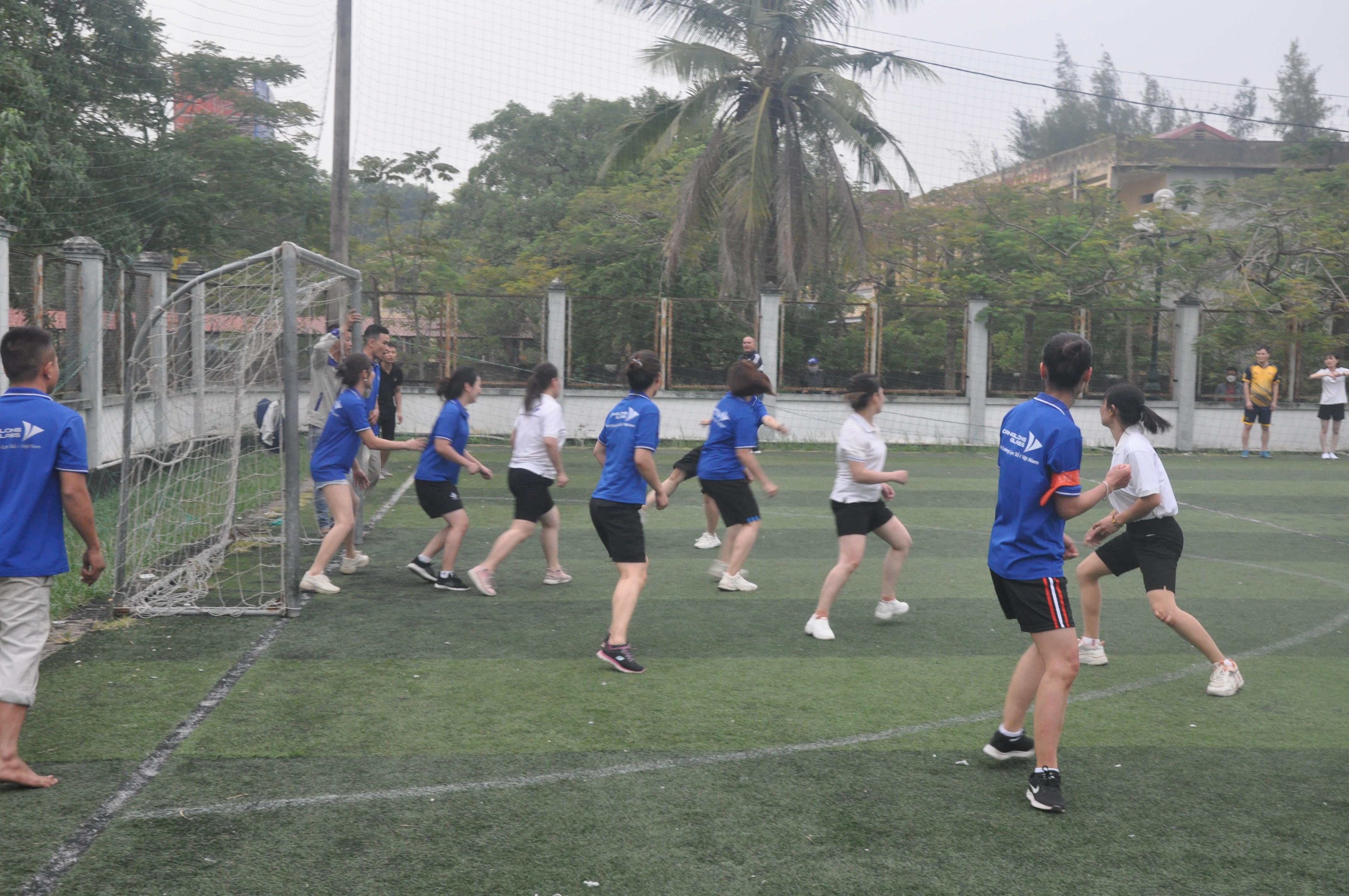 Giao hữu bóng đá nhân ngày phụ nữ việt nam 20 tháng 10