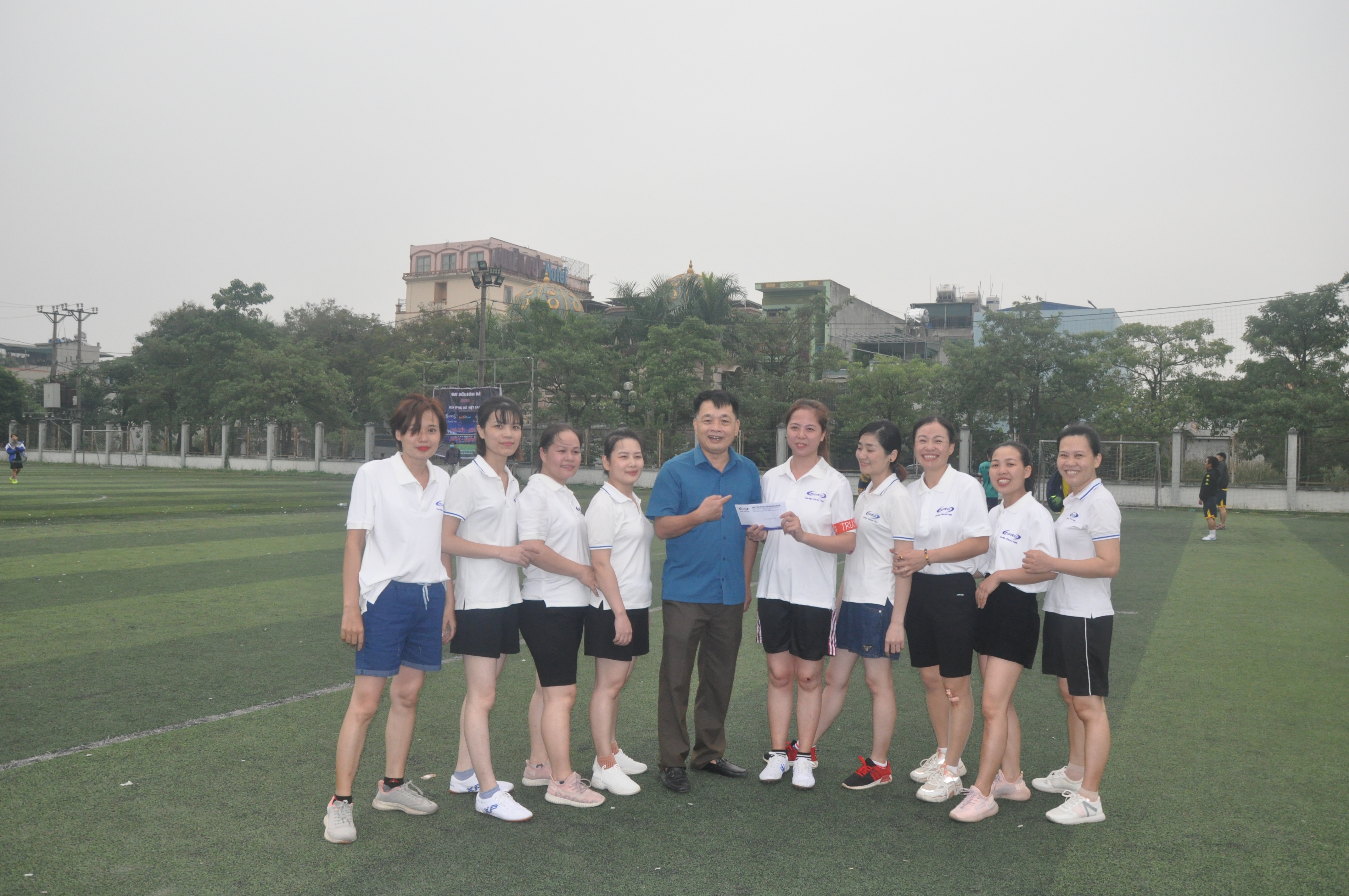 Giao hữu bóng đá nhân ngày phụ nữ việt nam 20 tháng 10