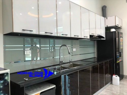 Xu hướng Kính ốp bếp chạy chỉ gương mới nhất 2023 tại thanh hóa